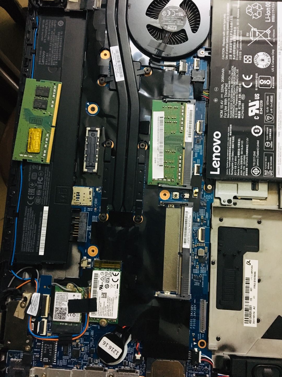 t570sata接口虚焊还少一个按扣售后说是我自己拆机搞