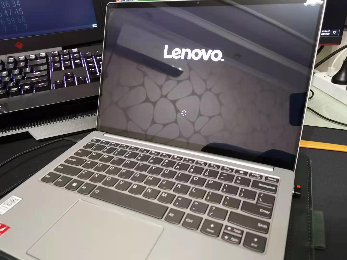 13 2019 r5版 开源软件修改开机logo成功 (附教程)_小新笔记本-联想