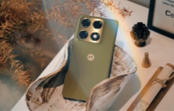 moto X70 Air Pro上手