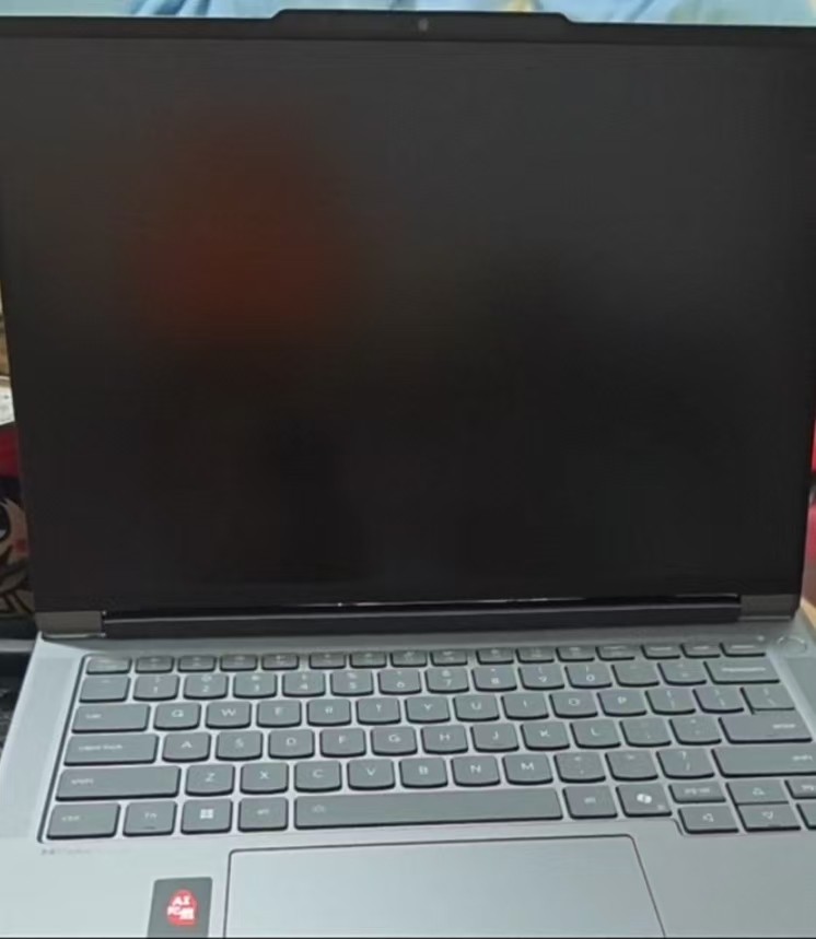 8080527